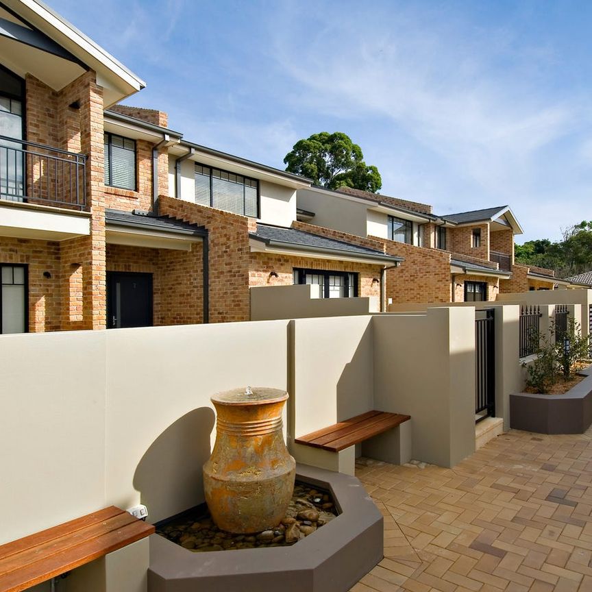 Modern & Spacious - Photo 1