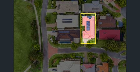 FAMILY HAVEN IN PRIME POSITION - Photo 5