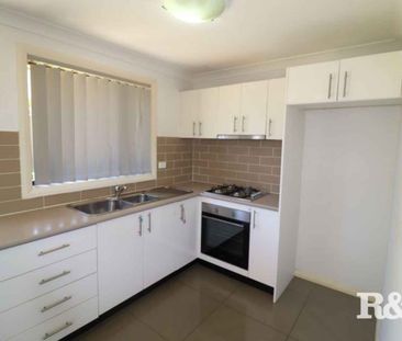 GRANNY FLAT WITH OWN ACCESS - Photo 2