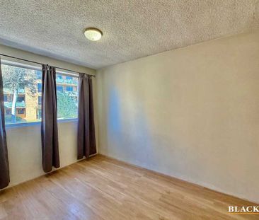Convenient Queanbeyan Living - Photo 4