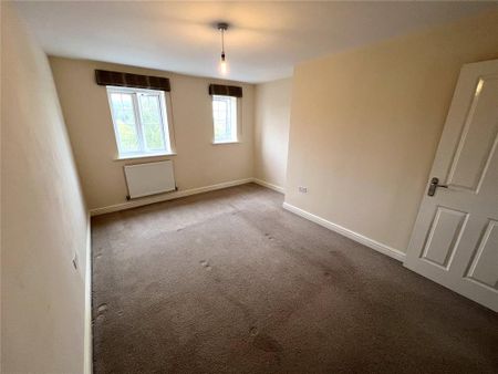 4 bedroom detached house to rent - Photo 3