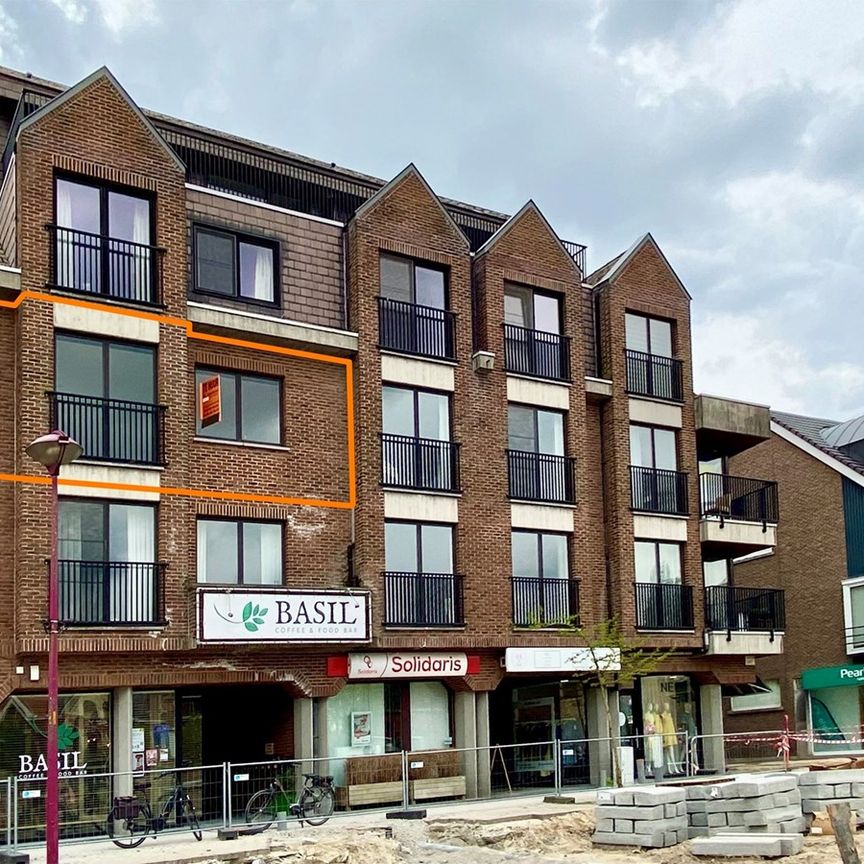 Ruim appartement met terras - Photo 1