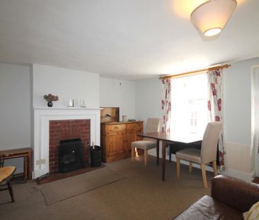 2 bedroom terraced house to rent - Photo 4