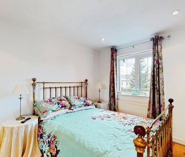 4 bedroom semi-detached house to rent - Photo 6