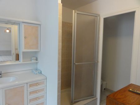 Location Appartement 2 pièces 415m² LE CREUSOT 71200 - Photo 5