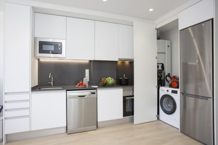 Moderno piso de 1 habitación con servicios - Photo 3