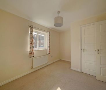 2 bedroom semi-detached house to rent - Photo 5
