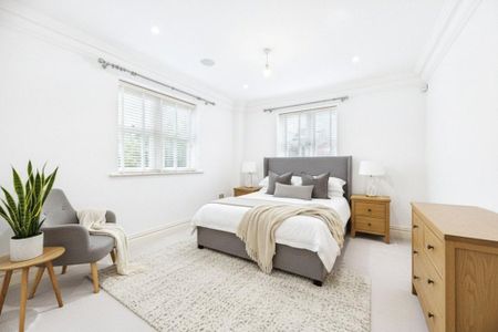 5 bedroom detached house to rent - Photo 3