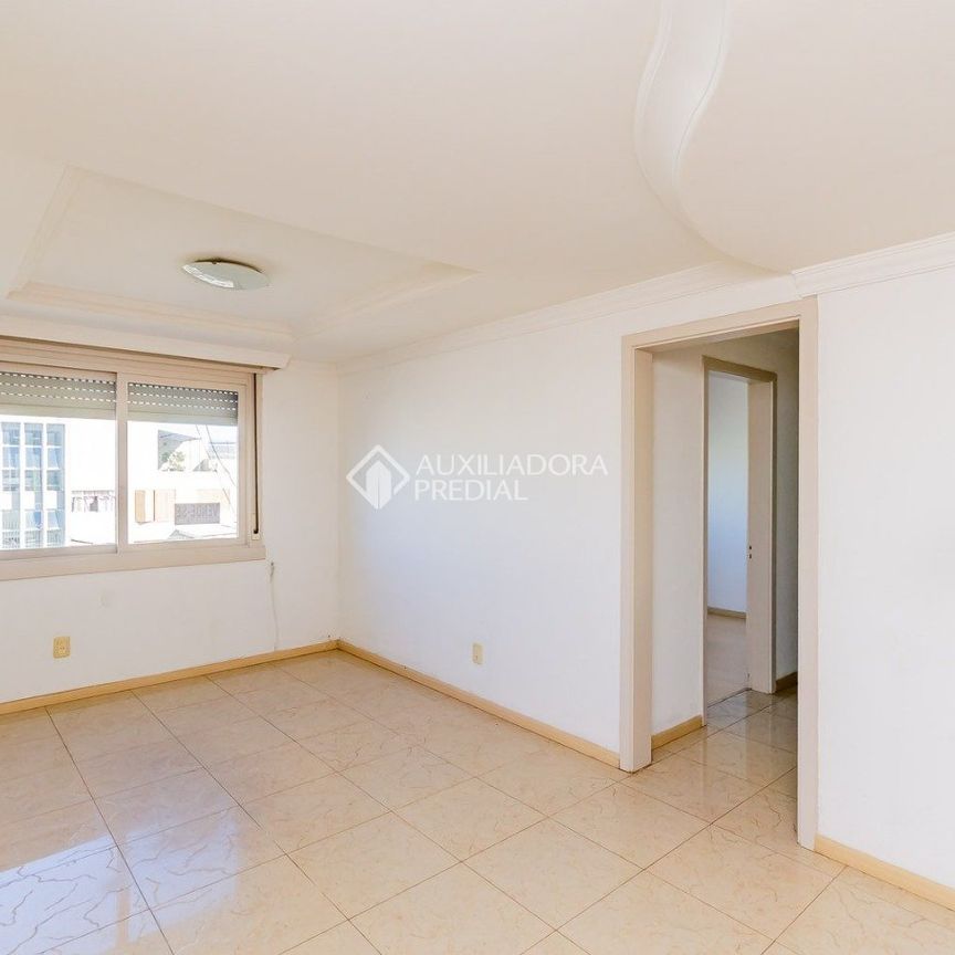Apartamento com 2 quartos e 87m² para alugar em Vila Jardim, Porto Alegre. - Photo 1