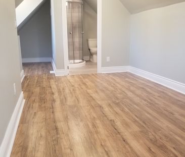 For Lease - 92 Norman Street Unit# 2, Dows Lake - Civic Hospital an... - Photo 2