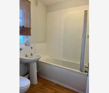 Flat 1, 21 Wyle Cop, Shropshire, SY1 1XB - Photo 2