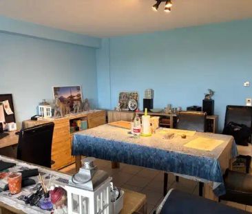 Ongemeubeld appartement met twee slaapkamers, zonnig terras en gara... - Foto 2