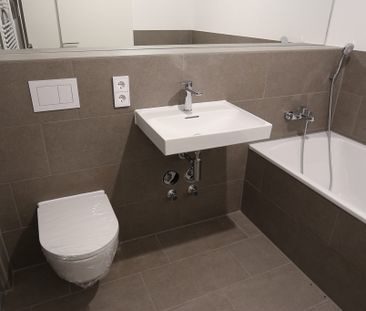 Leben über den Dächern - 2-Zimmer-Dachgeschosswohnung mit großzügig... - Photo 6