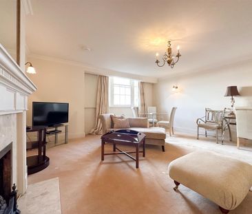 Lansdown Terrace, Cheltenham GL50 2JT - Photo 4