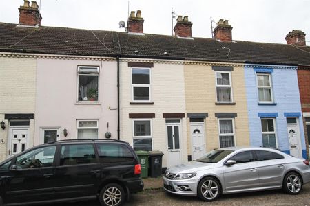 Coronation Terrace, Great Yarmouth - Photo 5