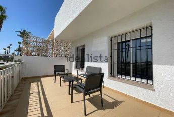 Alquiler de chalet adosado en Avenida Romería de la Virgen del Carmen