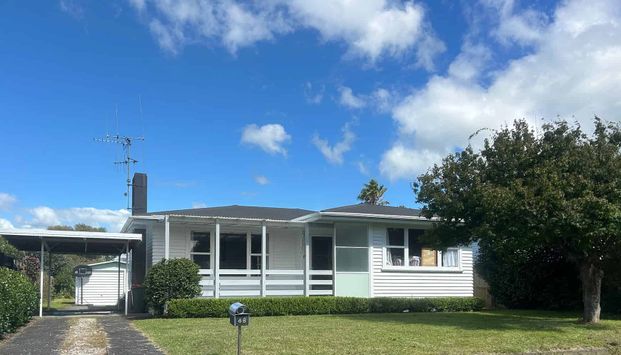 Lovely family 3 bedroom home - Photo 1