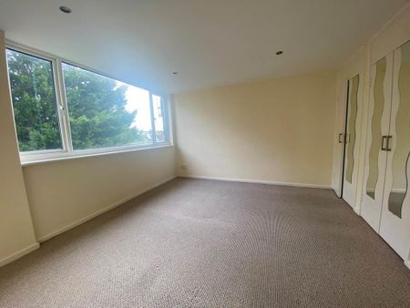 2 bedroom maisonette to rent - Photo 3