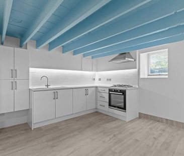 2 bedroom house to rent - Photo 1