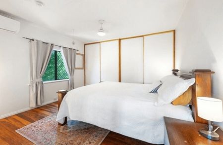 FOR RENT â SPACIOUS 3-BEDROOM HOME ON 809mÂ² IN BEAUTIFUL SLADE POINT - Photo 2