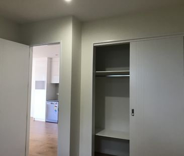 MANGERE EAST, 1 BEDROOM - Photo 3