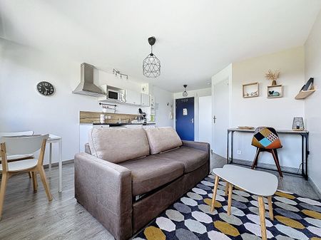 A LOUER - Appartement meublé au RDC - "bail étudiant 9 mois" - Donville les Bains - Photo 5