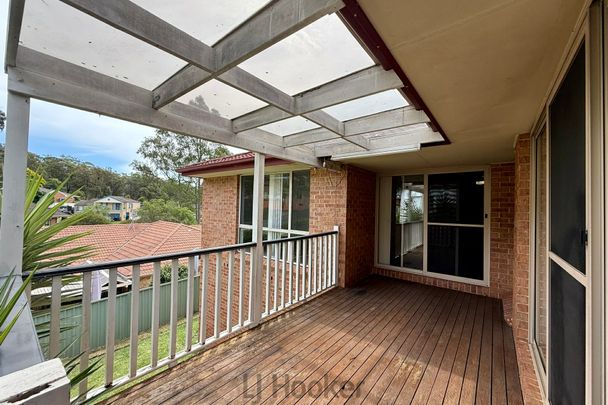 SPACIOUS FAMILY HOME - Photo 1