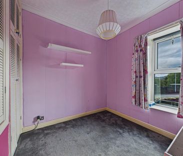 2 bedroom semi-detached house to rent - Photo 6