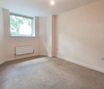 Skyline House, Swingate, Stevenage - Photo 1