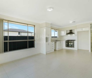 6A Charbray Loop, Oran Park - Photo 4