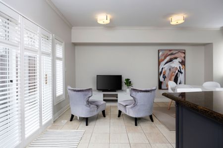 For Lease - 157 St Lawrence Drive, Mississauga, Ontario - Photo 5