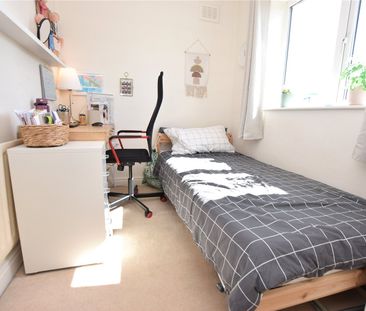 8, St. Helens Way, Adel, Leeds, LS16 8LP - Photo 3