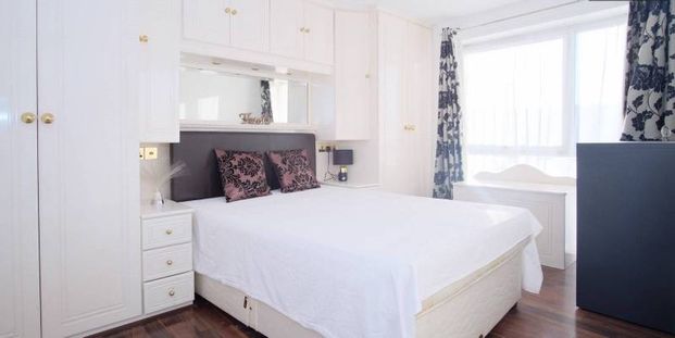 2 bedroom flat for rent - Photo 1