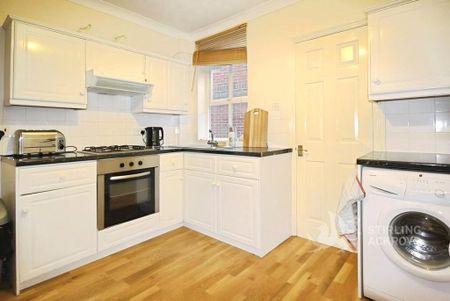 3 bedroom terraced house to rent - Photo 5