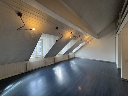 Rent a 4 rooms attic flat in Aarau - Photo 3