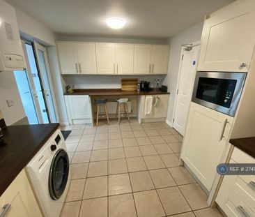 1 bedroom in a house share to rent - Photo 5