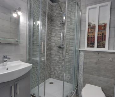 Queens Road, Aldershot, Hampshire, GU11 - Photo 3