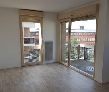 Location Appartement 2 pièces 53m² VALENCIENNES 59300 - Photo 5
