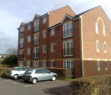 Burket Close, Southall - Photo 3