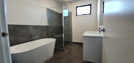 High Quality Executive Living - Photo 4