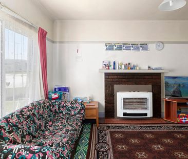 Enjoy the easy lifestyle, Living Here - Photo 4