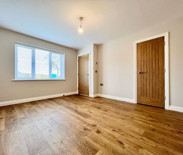 3 bedroom semi-detached house to rent - Photo 1