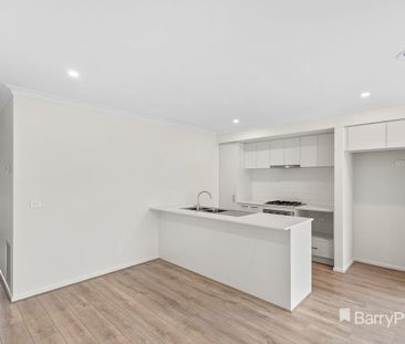 Stylish & Low-Maintenance Living - Photo 2