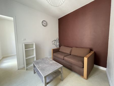 Location Appartement 2 pièces 35m² RODEZ 12000 - Photo 2