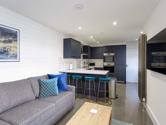 Tennyson Road Room 6 - Photo 1