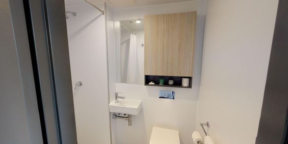 Carlton | Lincoln House | Lincoln Premier Ensuite - Photo 3