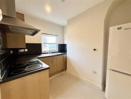 Bath Road, Cheltenham, GL53 - Photo 4