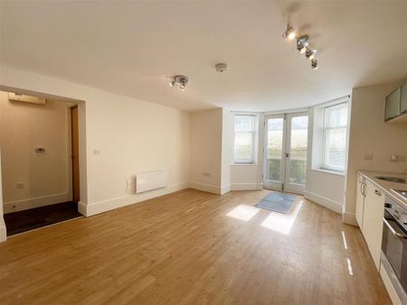 1 bedroom apartment to rent - Photo 3