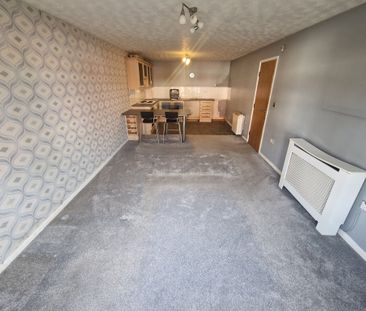 Paisley Park, Farnworth - Photo 1