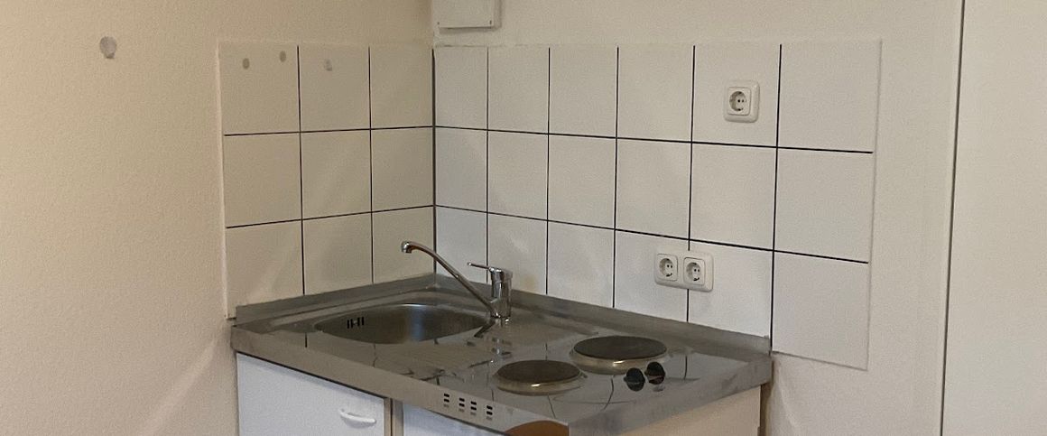 Möbliertes Studentenapartment- Only for Students!! - Photo 1